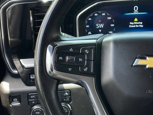 Used 2025 Chevrolet Silverado 2500 LTZ w/ LTZ Premium Package AWD/4WD image 14