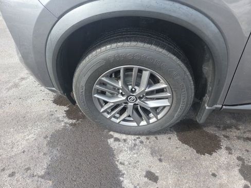 Used 2021 Nissan Rogue S image 14