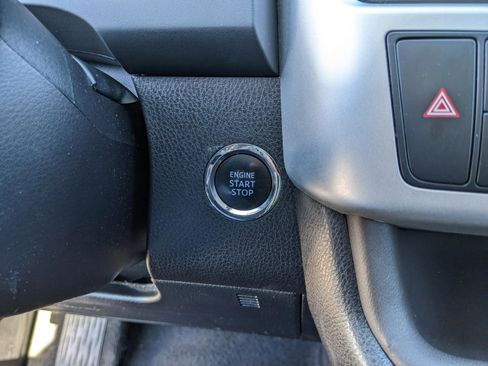 Used 2018 Toyota Highlander XLE image 26