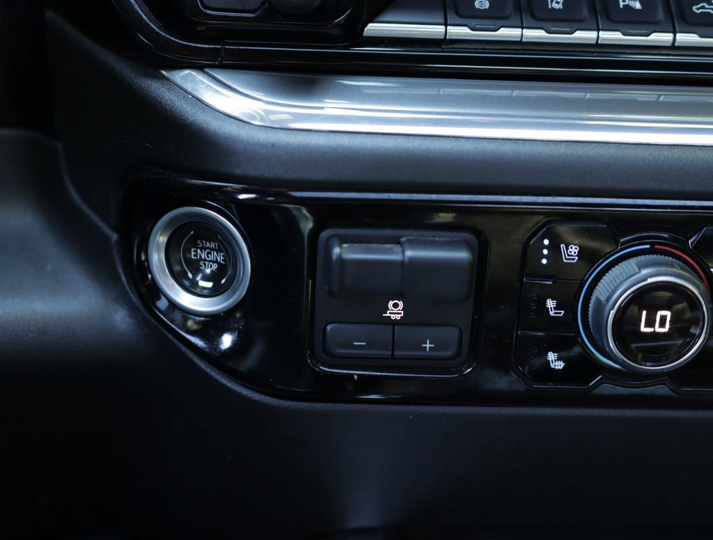 Used 2024 Chevrolet Silverado 2500 High Country w/ High Country Premium Package AWD/4WD image 20