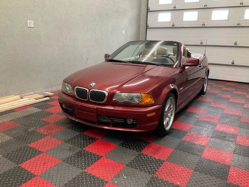 Used 2001 BMW 330Ci Convertible RWD image 1