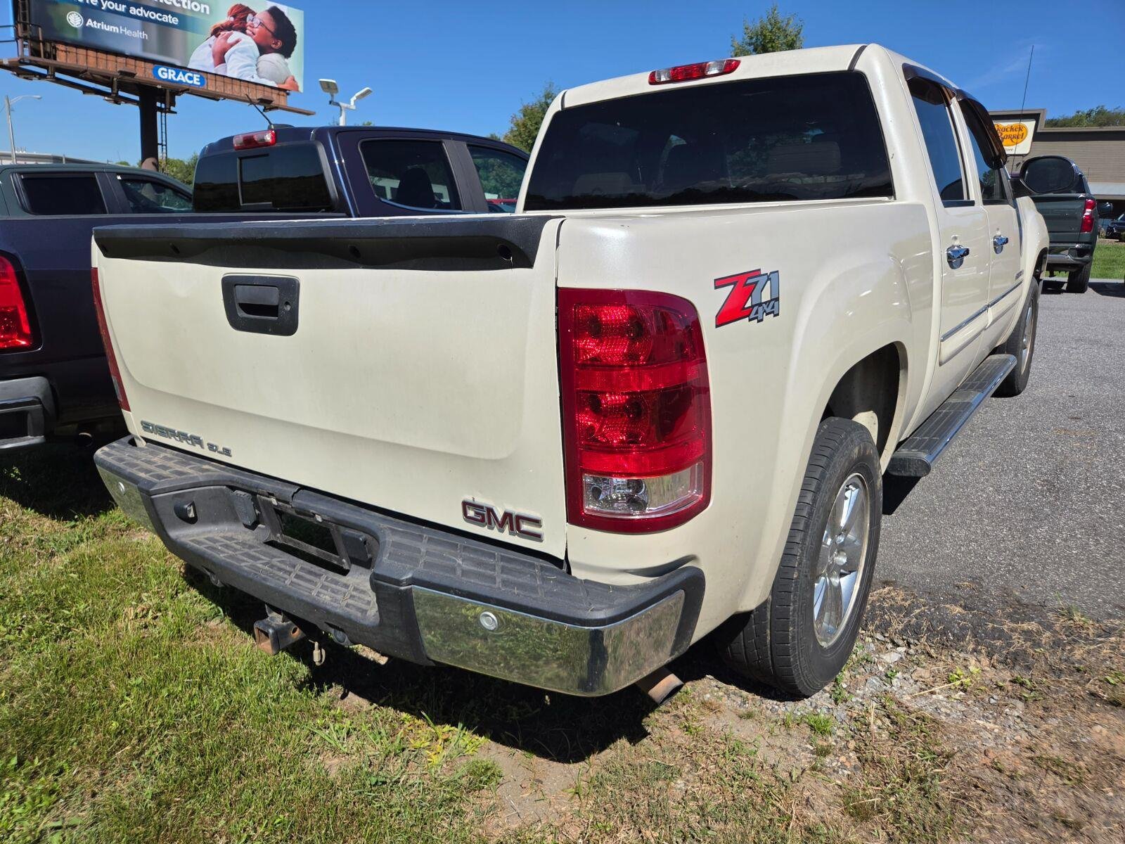 Used 2013 GMC Sierra 1500 SLE w/ Power Tech Package AWD/4WD image 6