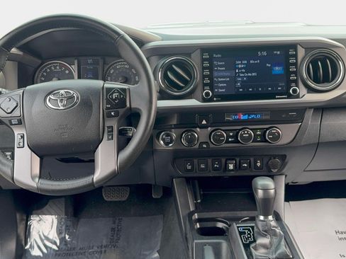Certified 2022 Toyota Tacoma TRD Sport w/ Technology Package AWD/4WD image 14