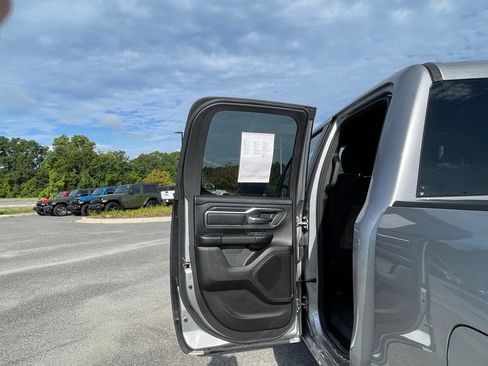 Used 2025 RAM 1500 Big Horn AWD/4WD image 51
