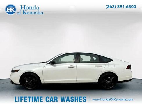 Used 2025 Honda Accord Sport image 7