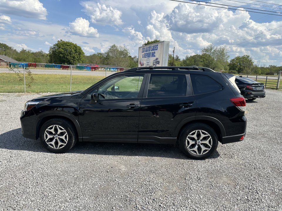 Used 2019 Subaru Forester Premium AWD/4WD image 8