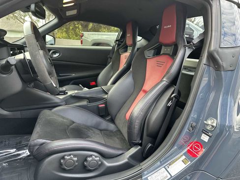 Used 2024 Nissan Z NISMO w/ Floor Mat Package image 15