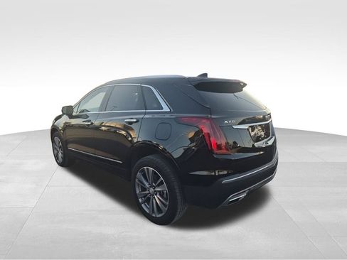 Certified 2025 Cadillac XT5 Premium Luxury image 8