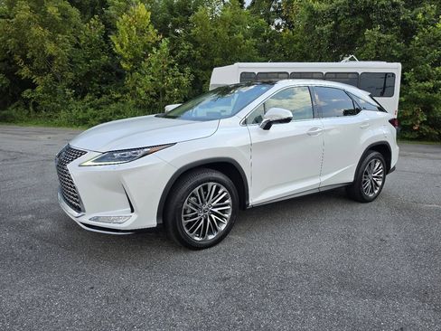 Used 2022 Lexus RX 350 AWD w/ Luxury Package image 2