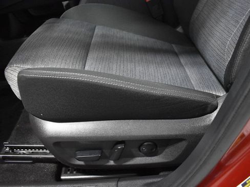 Certified 2023 Nissan Rogue SV AWD/4WD image 17