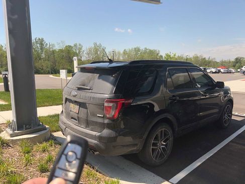 Used 2018 Ford Explorer Sport w/ Equipment Group 401A AWD/4WD image 4