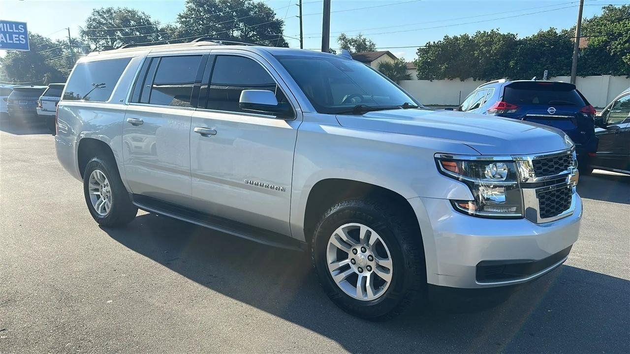 Used 2020 Chevrolet Suburban LT AWD/4WD image 6