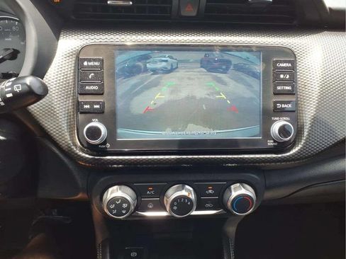 Used 2024 Nissan Kicks SV FWD image 15