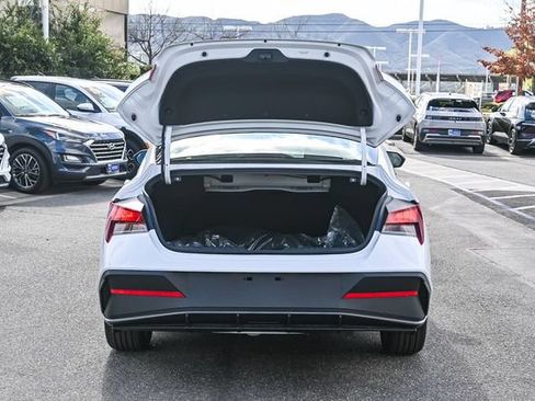 Certified 2026 Hyundai Elantra Sport FWD image 9