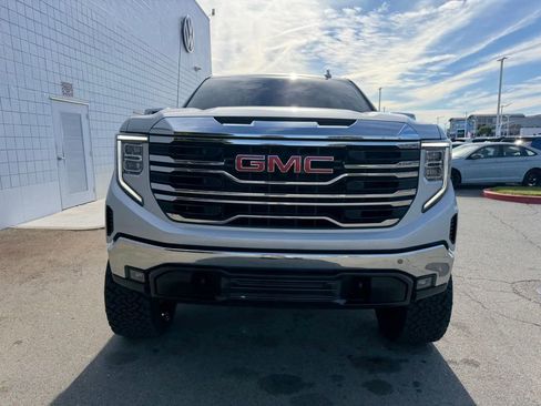 Used 2022 GMC Sierra 1500 SLT w/ SLT Premium Package image 9