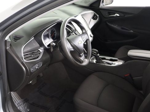 Used 2024 Chevrolet Malibu LT image 20