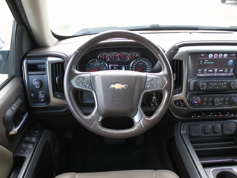 Used 2017 Chevrolet Silverado 1500 LTZ Z71 w/ LTZ Plus Package image 10