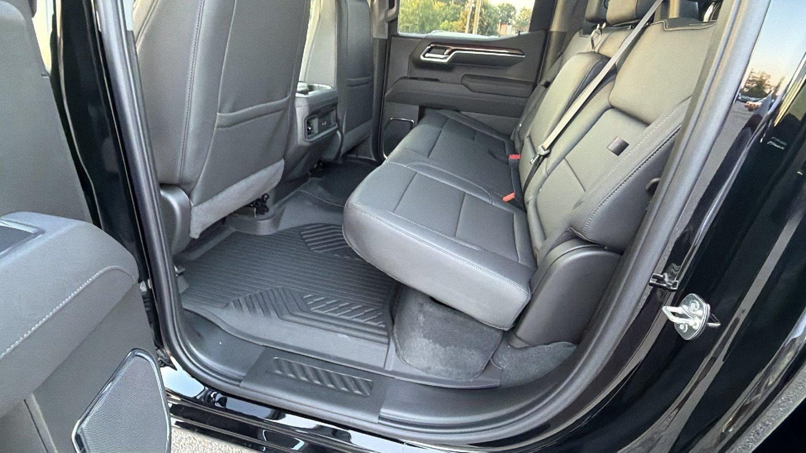 New 2026 Chevrolet Silverado 1500 RST w/ RST All Star Premium Package AWD/4WD image 18