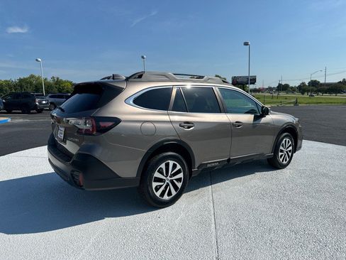 Used 2021 Subaru Outback Premium w/ Popular Package #1 AWD/4WD image 7