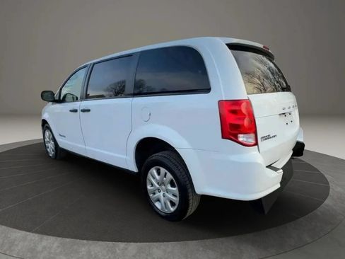 Used 2019 Dodge Grand Caravan SE FWD image 28