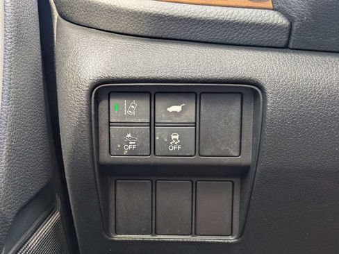 Used 2018 Honda CR-V Touring image 28
