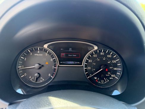 Used 2017 Nissan Altima 2.5 SV w/ Convenience Package FWD image 26