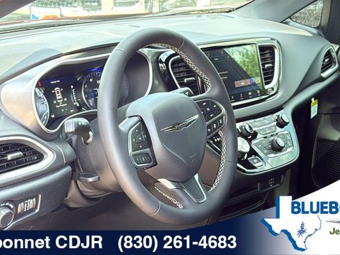 New 2026 Chrysler Voyager LX FWD image 9