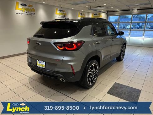 Used 2025 Chevrolet TrailBlazer RS w/ Convenience Package AWD/4WD image 25
