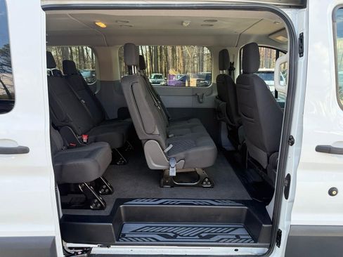 Used 2018 Ford Transit 350 XLT image 29