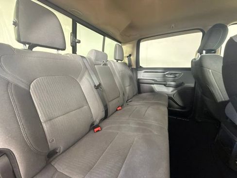 Used 2019 RAM 1500 Big Horn AWD/4WD image 30