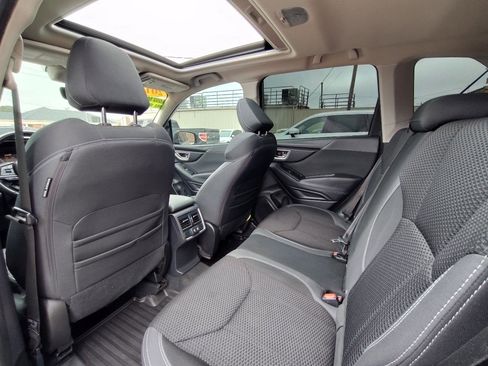 Used 2019 Subaru Forester Premium AWD/4WD image 34
