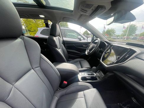 Used 2023 Subaru Ascent Limited w/ Technology Package AWD/4WD image 3