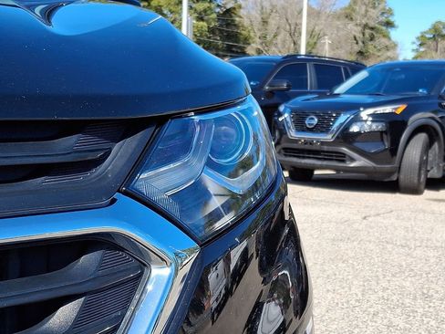 Certified 2020 Chevrolet Equinox LT w/ Driver Convenience Package image 10