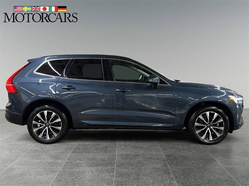 Certified 2023 Volvo XC60 B5 Core w/ Climate Package image 2