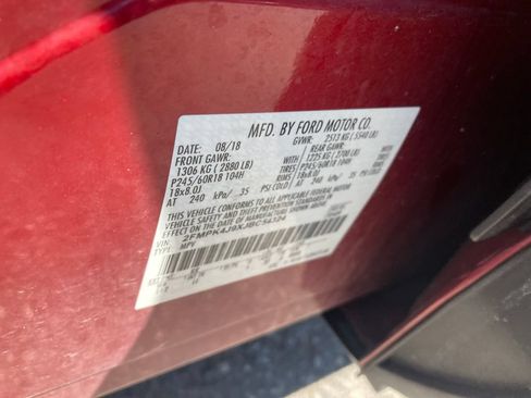 Used 2018 Ford Edge SEL w/ Equipment Group 201A AWD/4WD image 40