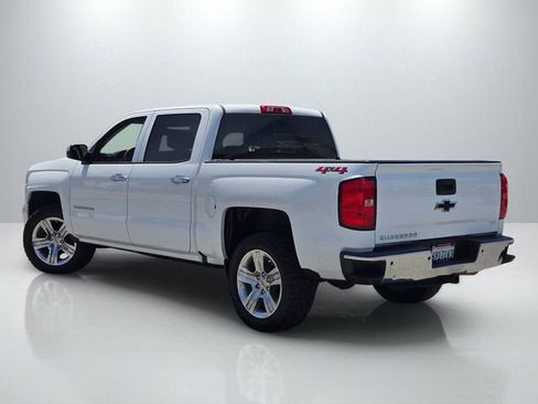 Used 2018 Chevrolet Silverado 1500 Custom w/ Trailering Package AWD/4WD image 6