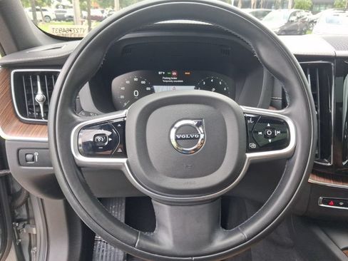 Used 2020 Volvo XC60 T5 Inscription FWD image 17