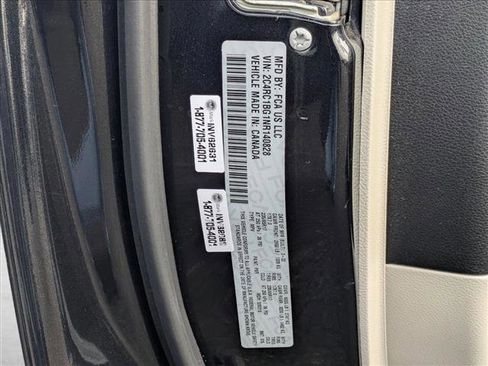 Used 2022 Chrysler Pacifica Touring-L image 26