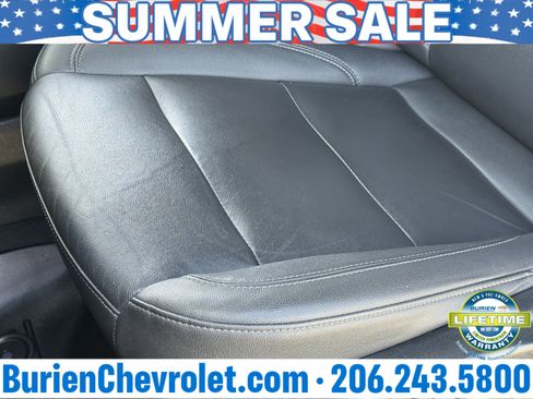 Used 2022 Chevrolet Suburban Z71 AWD/4WD image 11