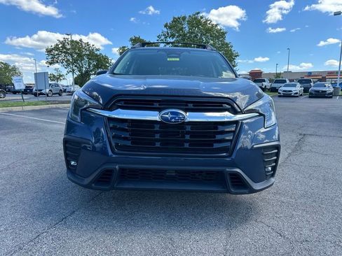 Used 2023 Subaru Ascent Limited AWD/4WD image 2