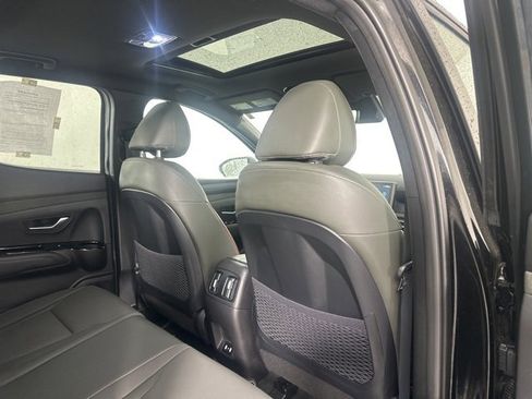 Used 2025 Hyundai Santa Cruz Limited image 15