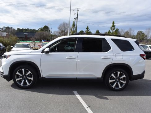 Certified 2023 Honda Pilot Elite image 6