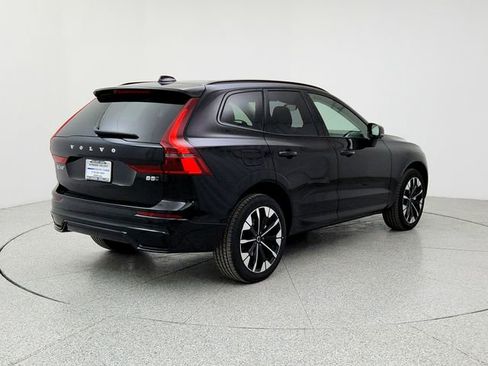 New 2026 Volvo XC60 B5 Plus w/ Climate Package image 5