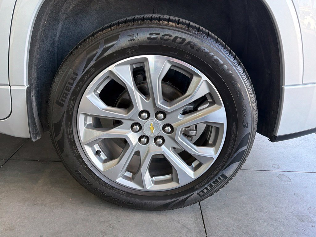 Used 2019 Chevrolet Traverse Premier AWD/4WD image 16