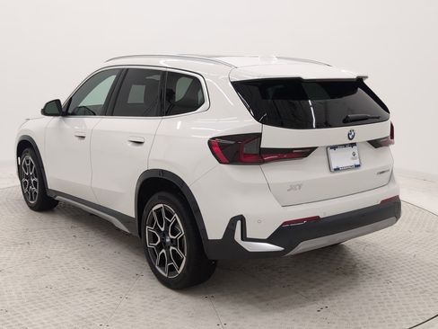 Used 2025 BMW X1 xDrive28i w/ Technology Package AWD/4WD image 3