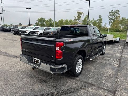 Used 2024 Chevrolet Silverado 1500 LT AWD/4WD image 7