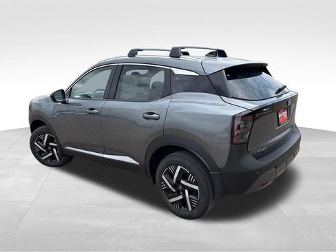 New 2026 Nissan Kicks SV w/ Cold Weather Package FWD image 5