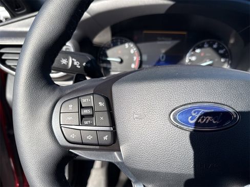 Used 2020 Ford Explorer Limited image 26