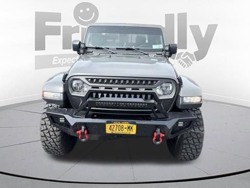 Used 2022 Jeep Gladiator Overland w/ Cold Weather Group AWD/4WD image 12