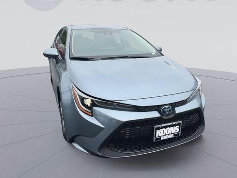 Used 2022 Toyota Corolla LE w/ Premium Interior Package FWD image 4